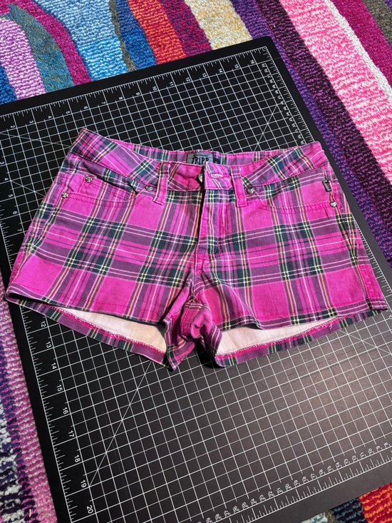 Tripp nyc Pants - VINTAGE TRIPP NYC PINK PLAID SHORTS - size 0